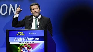 O líder do Chega André Ventura teve alta hospitalar na quarta-feira e retomou à estrada para uma ação de campanha em Odemira esta quinta-feira