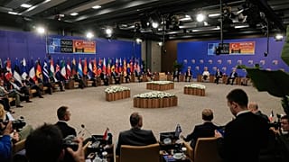Die NATO-Außenminister versammeln sich während eines informellen NATO-Außenministertreffens in Antalya, Südtürkei, am Donnerstag, 15. Mai 2025.