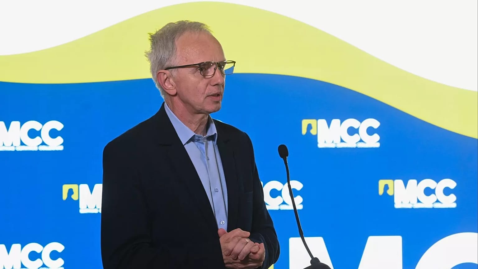 Székely István, az RMDSZ társadalomszervezésért felelős ügyvezető alelnöke a Mathias Corvinus Collegium (MCC) közéleti programjainak diplomaosztó ünnepségén