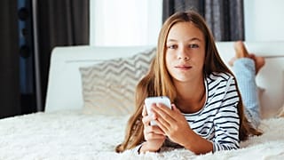 En Suecia, los adolescentes tienden a utilizar sus dispositivos durante mucho más tiempo del recomendado por las directrices sanitarias nacionales.