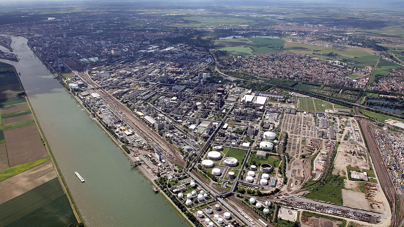 Ludwigshafen am Rhein ist die am meisten versiegelte Stadt Deutschlands. Wie ist sie auf Unwetter vorbereitet?