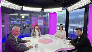 «Βρυξέλλες, σ'αγαπώ;» με Γ. Μανιάτη, Εμ. Φράγκο και Ε. Αποστολίδου