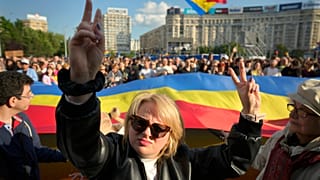 Egy lelkes román szavazó