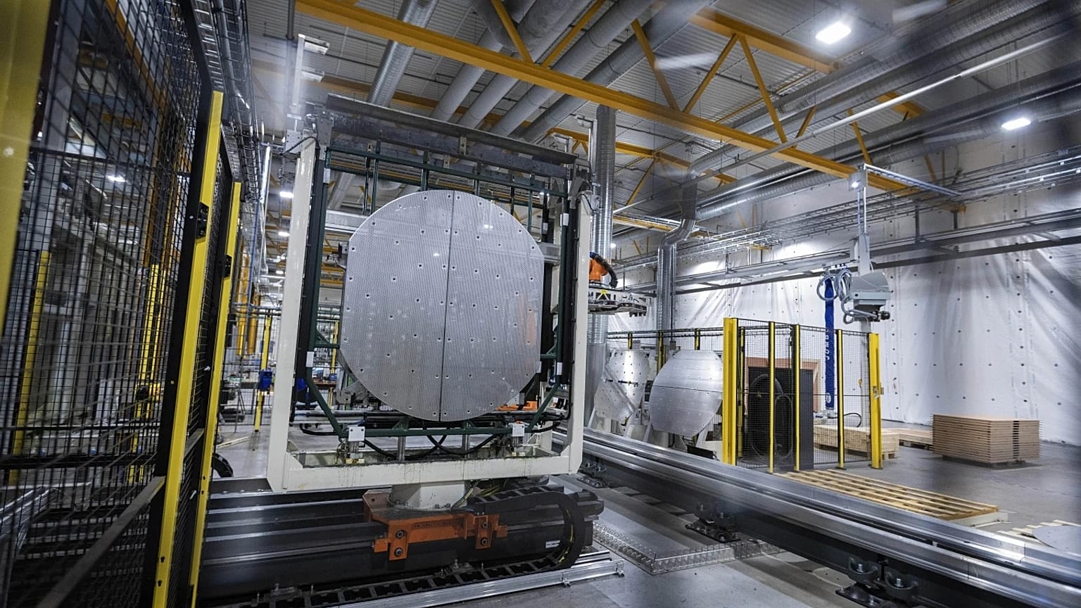 Norveç'te suyu hidrojen ve oksijene ayıran Nel şirketinin fabrikası.