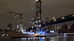 Die Cuauhtemoc - nach Angaben der mexikanischen Marine etwa 90,5 Meter lang und 12 Meter breit - fuhr 1982 zum ersten Mal in See.
