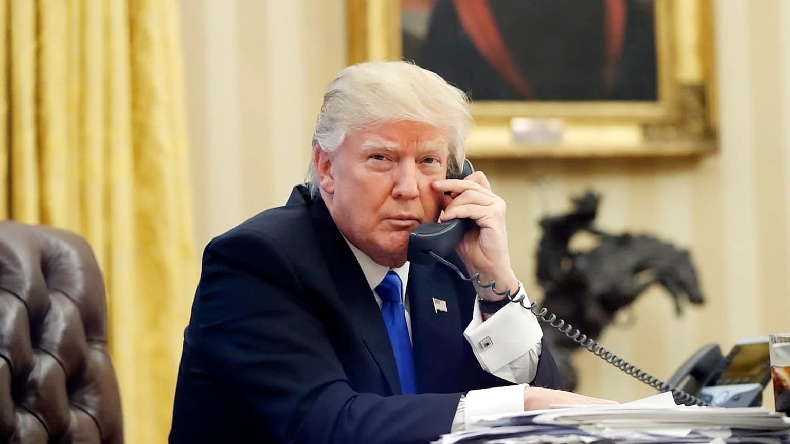 Trump, Putin ile telefonda görüşecek.