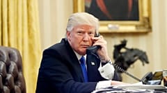 Trump, Putin ile telefonda görüşecek.