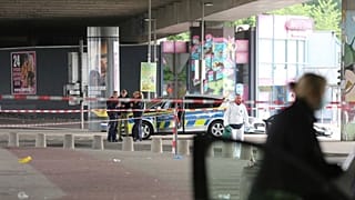 No domingo, um presumível ataque foi perpetrado contra os frequentadores de um bar em Bielefeld (Renânia do Norte-Vestefália).