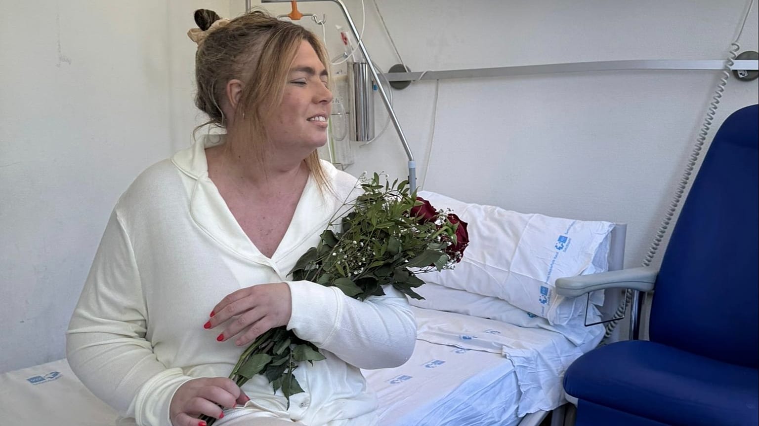 Iara Mantiñán, en el Hospital Clínico San Carlos.