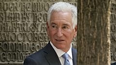 DATEI: Charles Kushner kommt zur Beerdigung von Ivana Trump, 20. Juli 2022, in New York an.