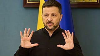 الرئيس الأوكراني فولوديمير زيلينسكي يتحدث خلال إحاطة إعلامية في كييف، أوكرانيا، يوم الاثنين 19 مايو 2025