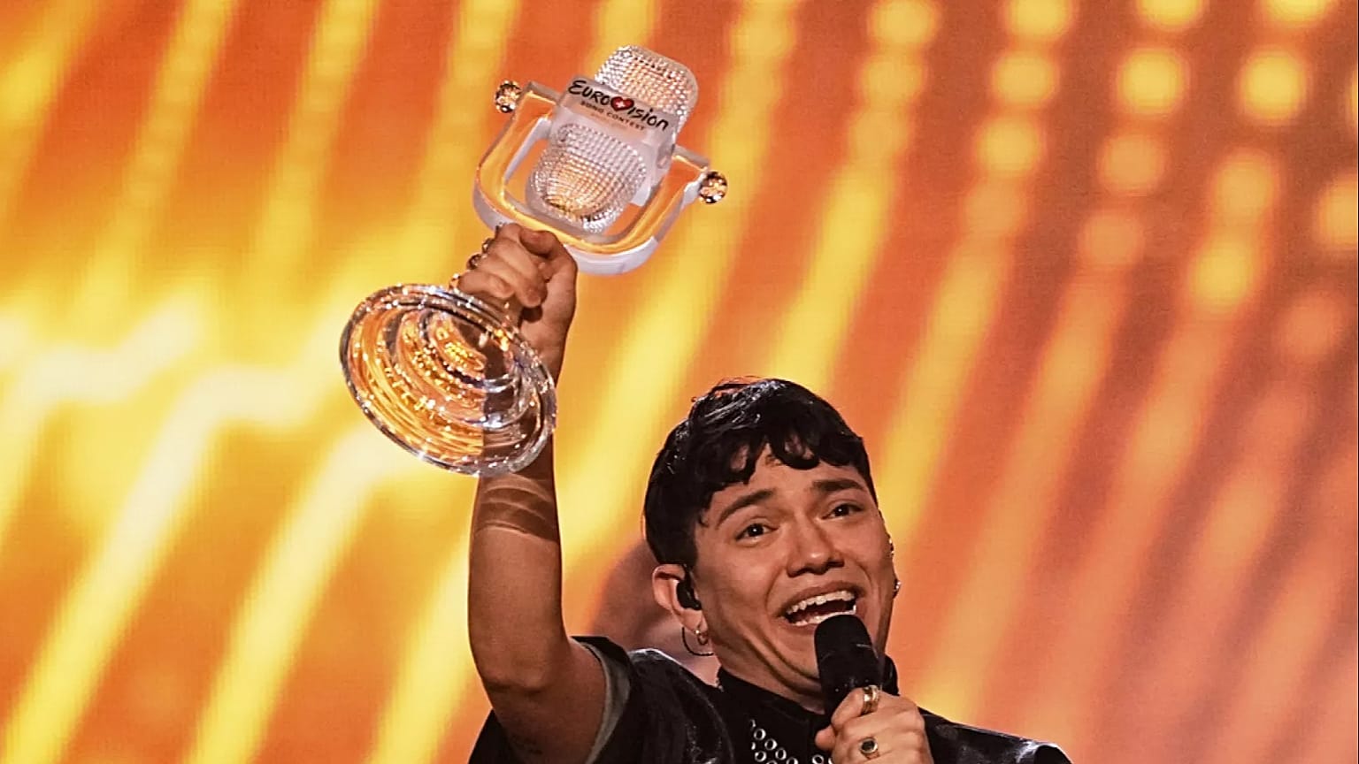 JJ, representante de Austria y ganador de Eurovisión 2025 con la canción "Wasted Love" en el 69º Festival de Eurovisión, en Basilea, Suiza, 18 de mayo de 2025.