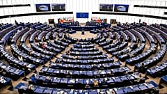 Los legisladores europeos se reúnen durante una sesión en el Parlamento Europeo, el miércoles 22 de enero de 2025 en Estrasburgo, este de Francia.