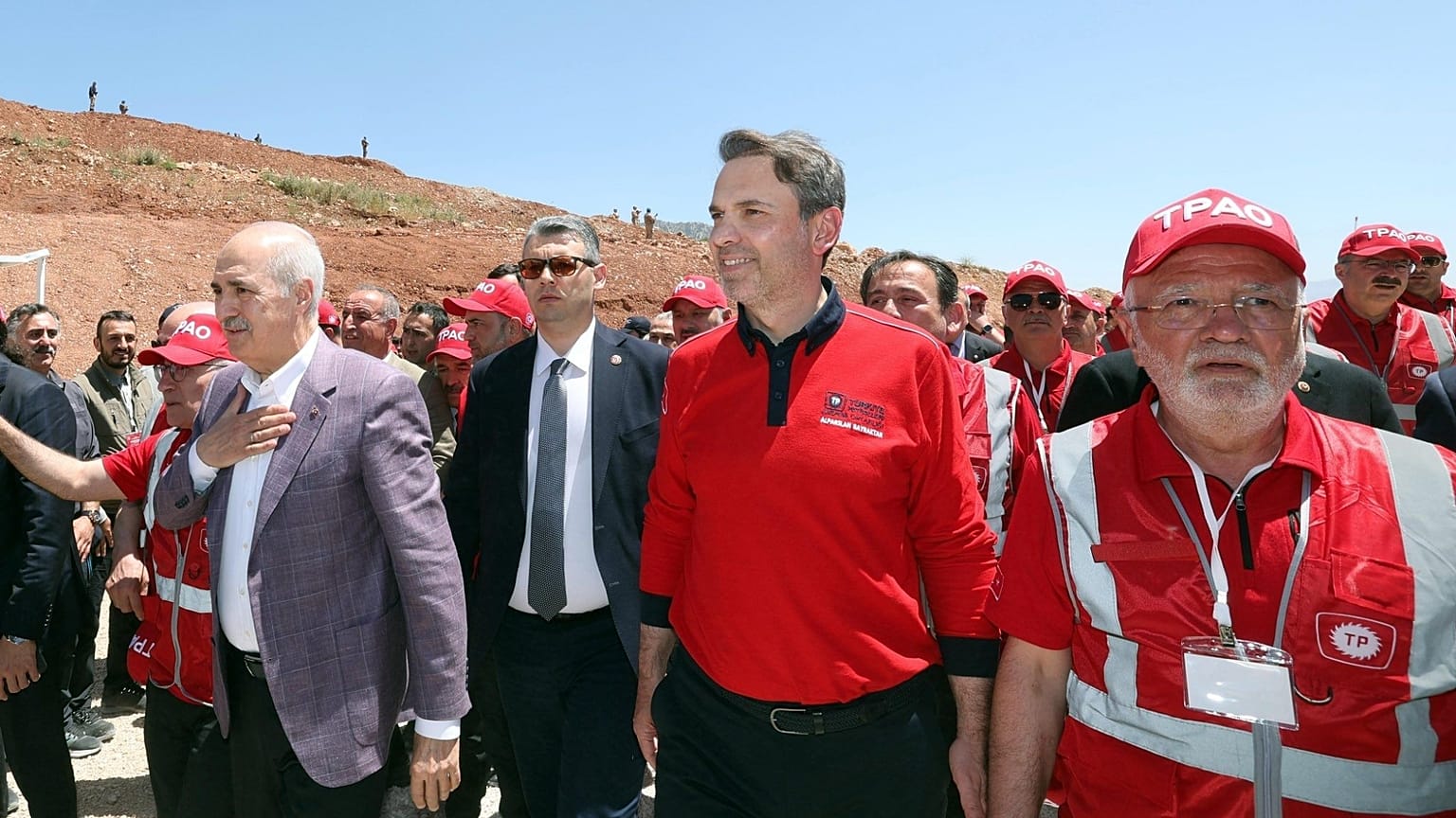 Enerji ve Tabii Kaynaklar Bakanı Alparslan Bayraktar