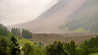 Ein Erdrutsches im Lötschental hat Teile des Dorfes Blatten verschüttet. Es war zuvor evakuiert worden. 28. Mai 2025.