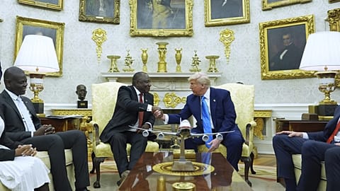 Cyril Ramaphosa és Donald Trump a Fehér Házban, Washingtonban 2025.május 21-én