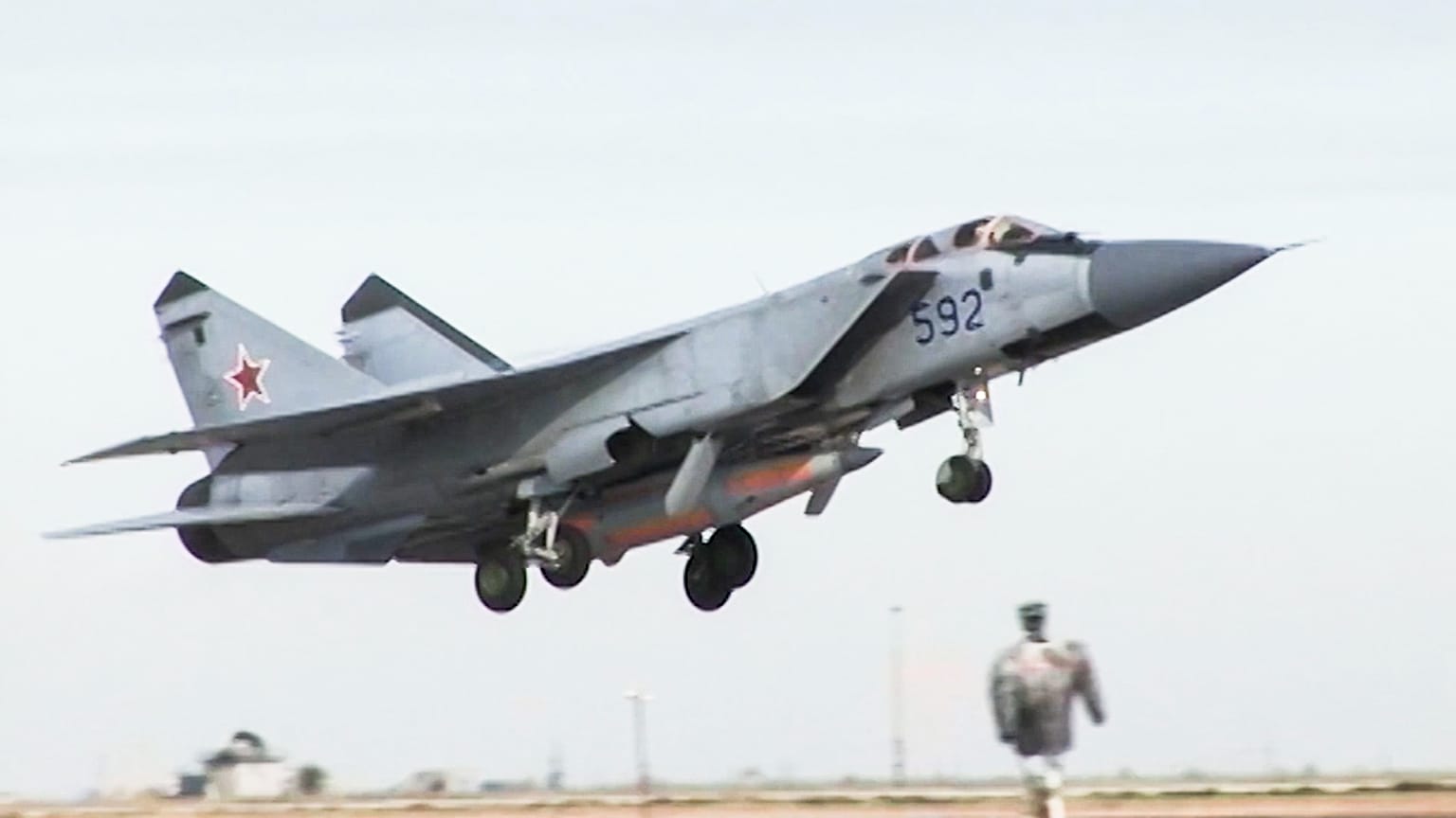 Rakétát hordozó MIG-31-es