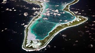 Cette image publiée par l'US Navy montre une vue aérienne de l'île de Diego Garcia, dans l'archipel des Chagos