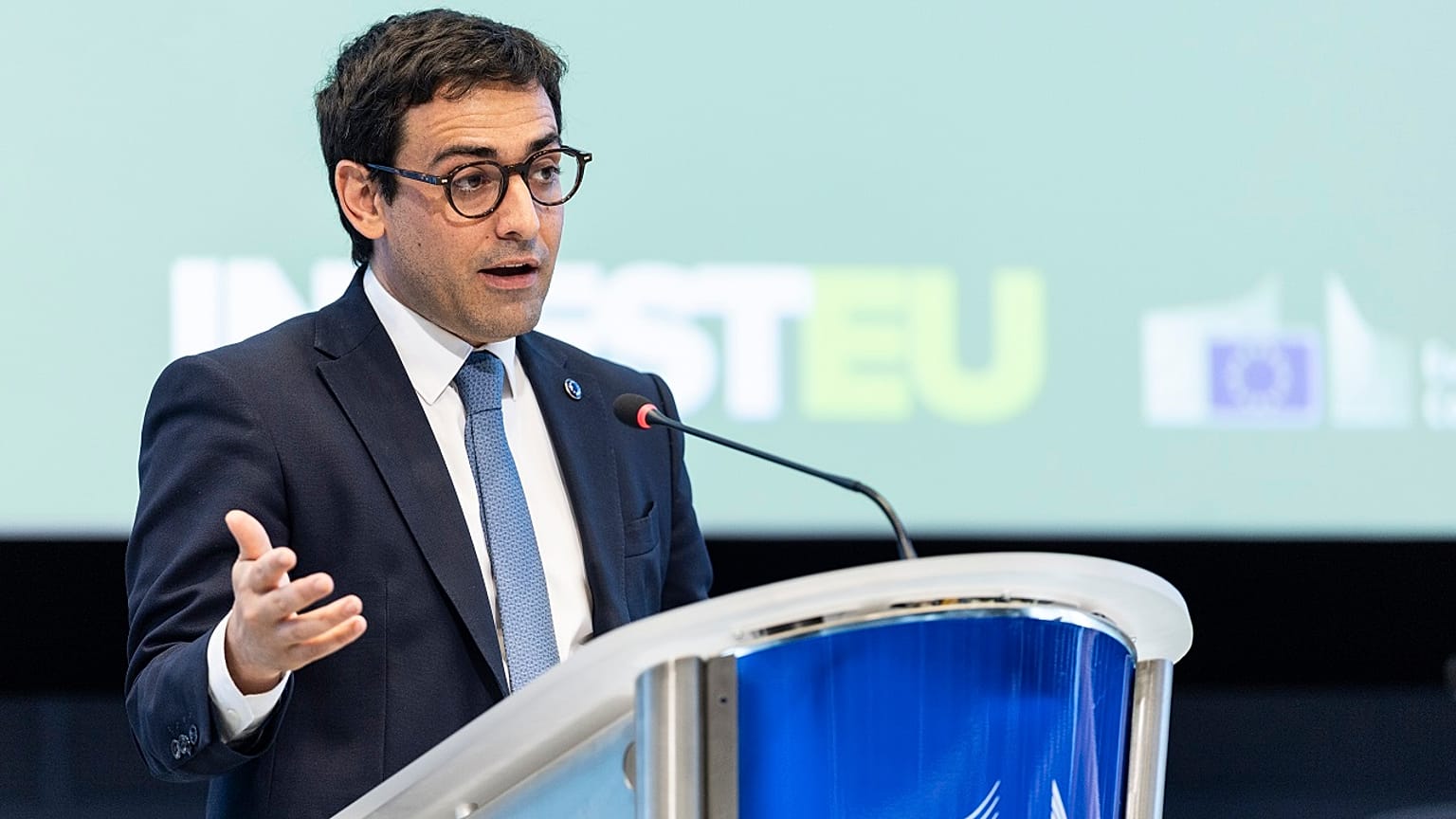 Stéphane Séjourné üye devletlerden, Komisyon'un standart temel patentlere (SEP) ilişkin bir tekliften vazgeçme niyetini destekleyip desteklemeyecekleri konusunda kendi aralarında anlaşmalarını istedi.