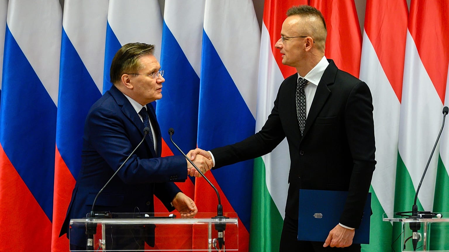 Alekszej Lihacsov Roszatom-vezér és Szijjártó Péter külügyminiszter