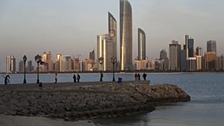 شاطئ البحر في أبو ظبي