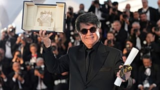 O realizador Jafar Panahi, vencedor da Palma de Ouro pelo filme "Foi Apenas um Acidente", no 78º Festival Internacional de Cinema, Cannes, sul de França, sábado, 24.05.2025
