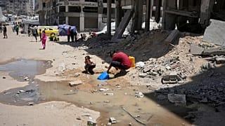 A miséria nas ruas de Gaza é visível e agravou-se com o bloqueio israelita