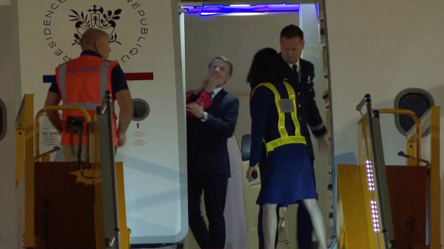 Macron ve eşi
