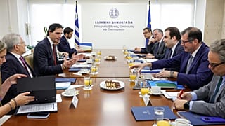Επίτροπος Χούκστρα και Κυριάκος Πιερρακάκης