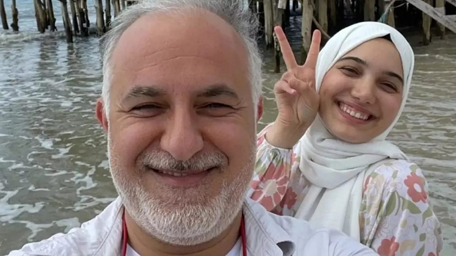 Kerem Kınık ve kızı Zehra Kınık