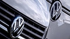 Die Logos der Volkswagen Autos in Frankfurt, 13. September 2024