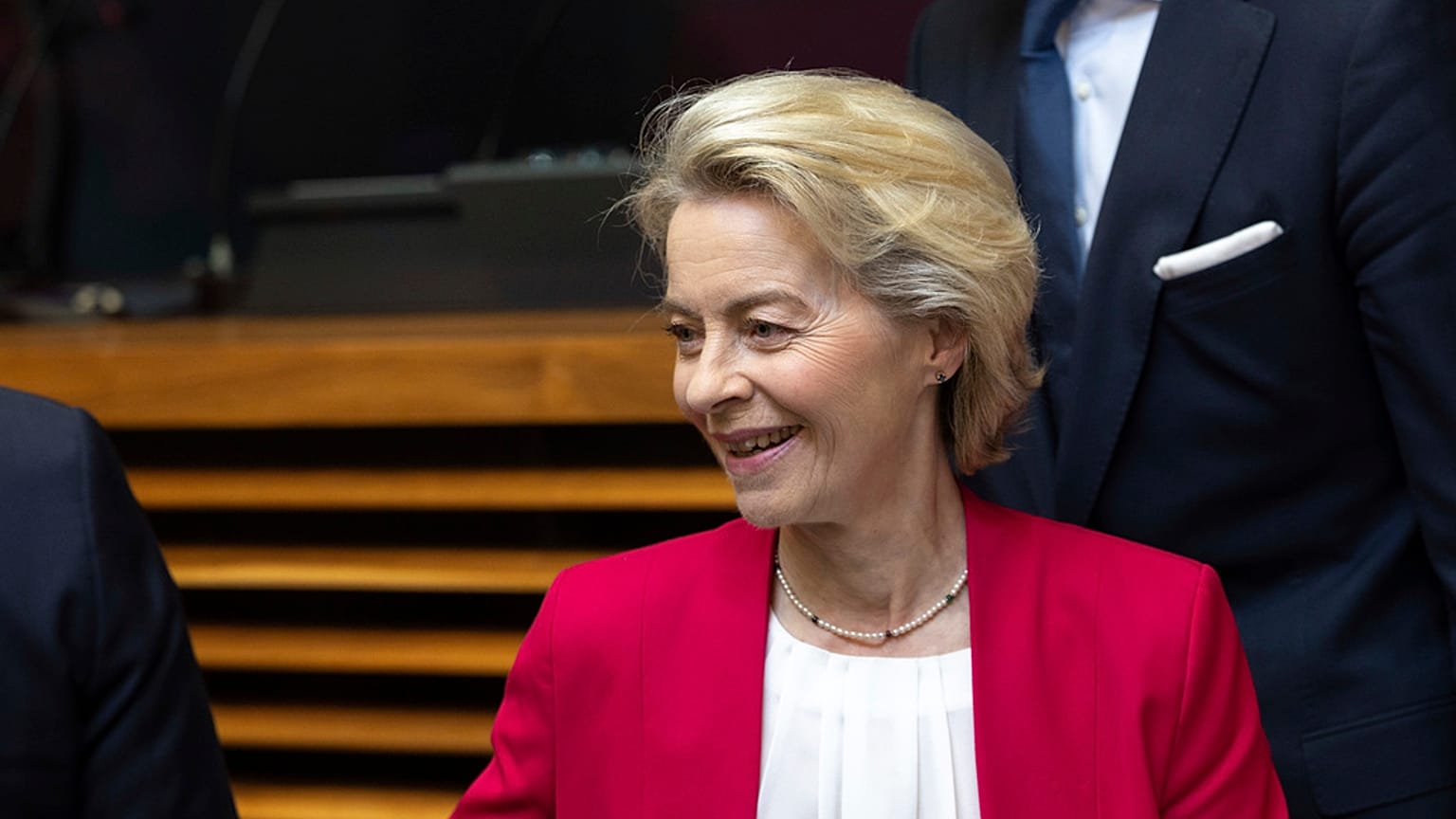 A Comissão Europeia, Ursula von der Leyen, falou ao telefone no domingo com o Presidente dos EUA, Donald Trump, depois de este ter ameaçado impor direitos aduaneiros de 50% às importações da UE.