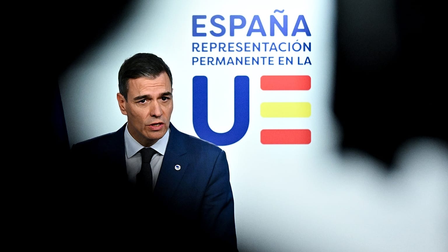 Pedro Sánchez ha promesso di rendere catalano, galiziano e basco lingue ufficiali dell'Ue