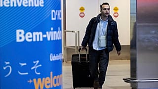 ترامب يجمّد مقابلات تأشيرات الطلاب الدوليين