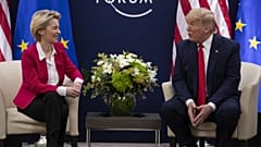 Ursula von der Leyen és Donald Trump 2020-ban, a davosi Világgazdasági Fórumon