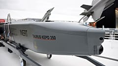 Крылатая ракета "Таурус" КЭПД-350, которую Украине теперь разрешат использовать против России.