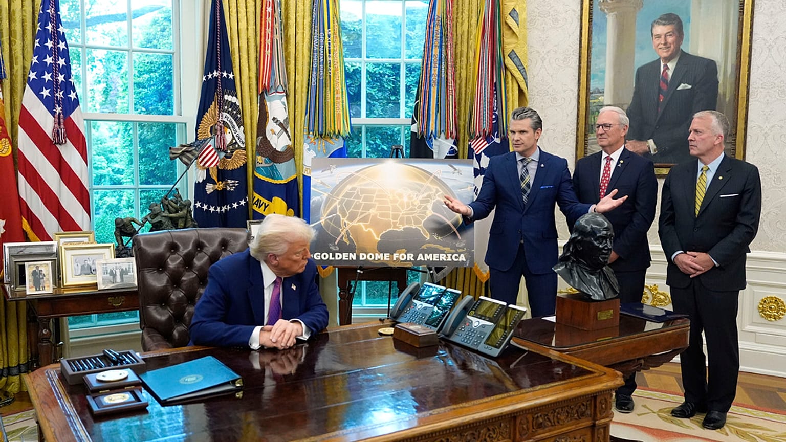 Donald Trump bejelenti az Aranykupola tervet
