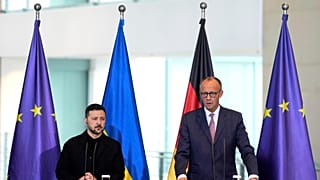 Hat Selenskyj seinen Deutschlandbesuch aufgrund einer drohenden russischen Offensive abgebrochen?