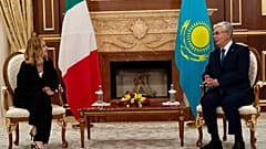 Ministerpräsidentin Giorgia Meloni mit dem Präsidenten der Republik Kasachstan, Qasym-Jomart Kemeluly Toqaev, Astana, Kasachstan, 29. Mai 2025