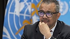 Tedros Adhanom Ghebreyesus, Diretor-Geral da Organização Mundial de Saúde (OMS), durante uma conferência de imprensa na sede da OMS em Genebra, Suíça, em 6 de abril de 2023