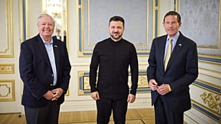 Президент Украины Владимир Зеленский и сенаторы США Линдси Грэм и Ричард Блюменталь в Киеве