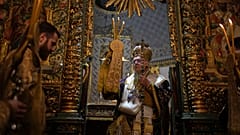 Ekümenik Patrik I. Bartholomeos, 18 Nisan 2025, Cuma günü İstanbul'daki Aziz George Patriklik Kilisesi'nde düzenlenen Mezar Başı Ağıt Ayinini yönetti.