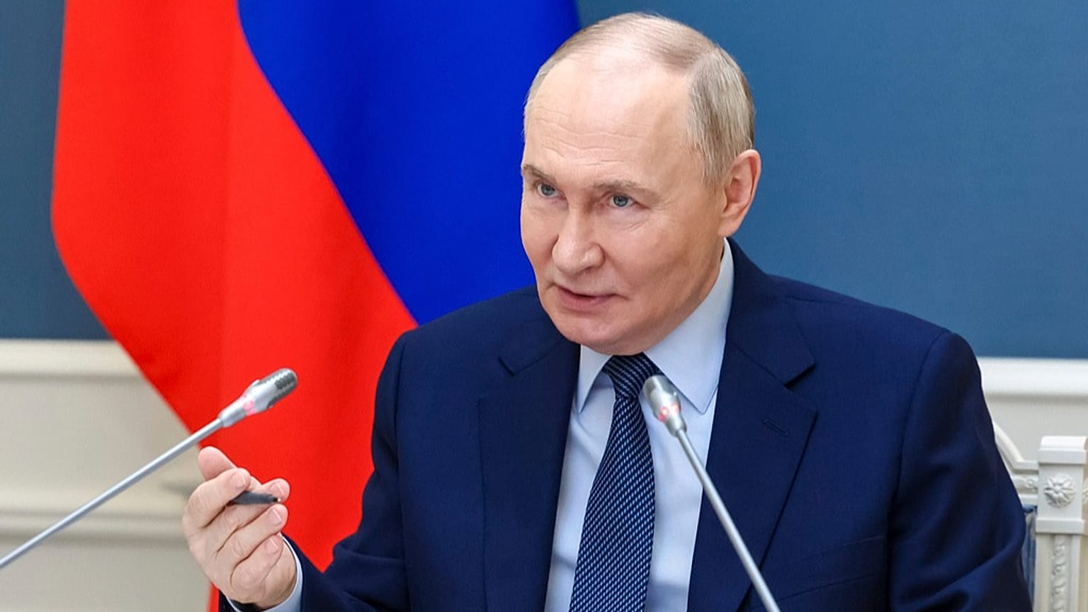 O Presidente russo, Vladimir Putin, no Kremlin, em Moscovo, Rússia, quinta-feira, 29 de maio de 2025.