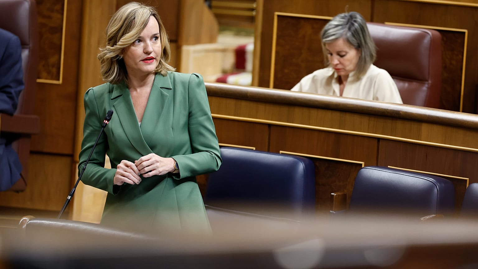 Pilar Alegría, portavoz del Gobierno, en una sesión plenaria del pasado 28 de mayo de 2025.