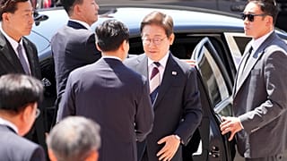 Nowo wybrany prezydent Korei Południowej Lee Jae-myung przybywa na inaugurację prezydencką w Zgromadzeniu Narodowym w Seulu, 4 czerwca 2025 r.