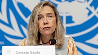Celeste Saulo, a Meteorológiai Világszervezet (WMO) főtitkára sajtótájékoztatón beszél Genfben.