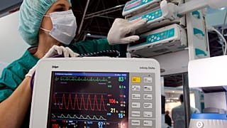 A Comissão Europeia encontrou "provas claras" de que a China bloqueou injustamente os dispositivos médicos fabricados na UE no seu mercado de aprovisionamento.