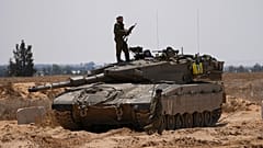 DATEI: Israelische Soldaten werden in der Nähe der Grenze zum Gazastreifen im Süden Israels gesehen, 7. Mai 2024