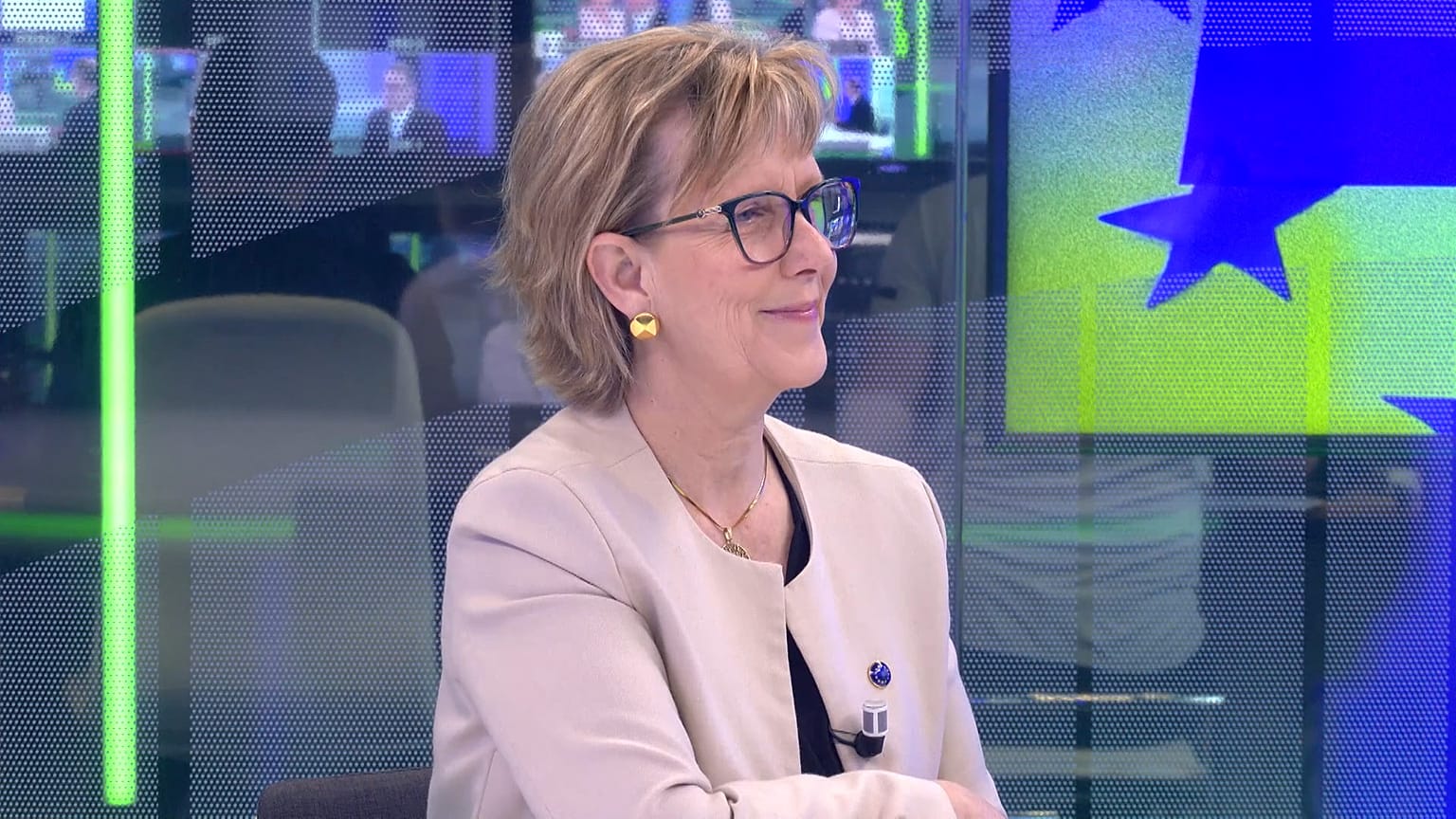 Η Ευρωπαία Επίτροπος Maria L Albuquerque τάσσεται υπέρ των επενδύσεων σε αποταμιεύσεις με κίνδυνο