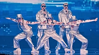 İzlanda'dan VAEB, 17 Mayıs 2025'te Basel'de düzenlenen 69. Eurovision Şarkı Yarışması'nın Büyük Finali'nde "ROA" şarkısını seslendiriyor.